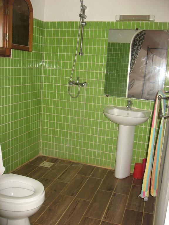 Отель Babao Мбур Номер фото